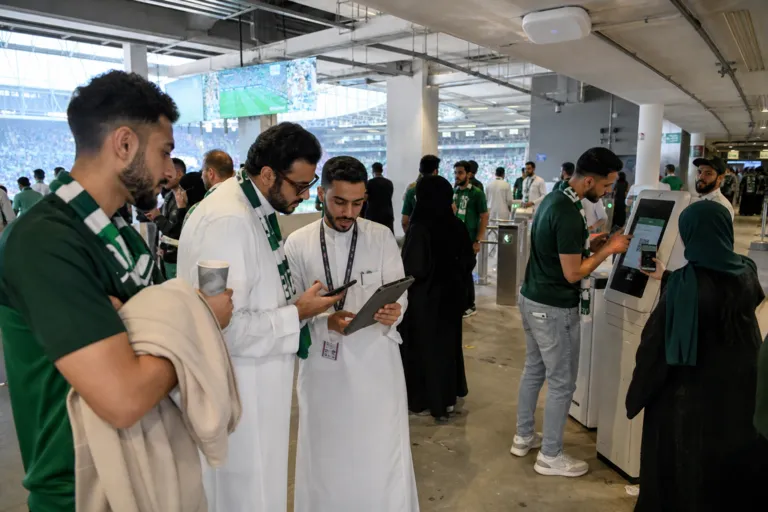 Fan Engagement Technology in Saudi Stadiums: Build a Thrilling Digital Matchday