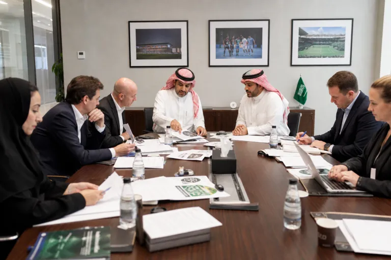 Saudi Sports Federations Partnership: A Practical B2B Guide to Win Deals and Avoid Risk